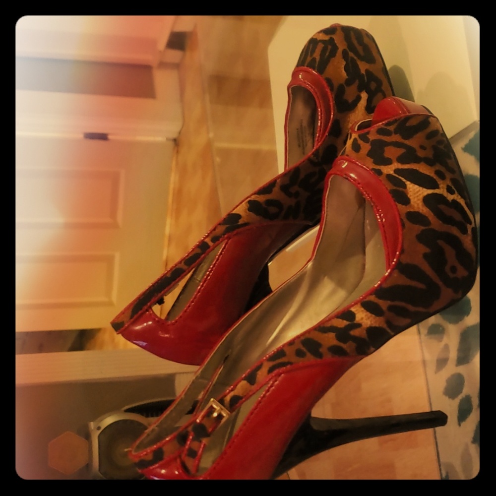 Womens Guess  Stilettos